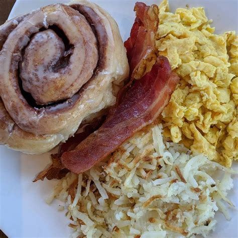 25+ Best Breakfast Restaurants + Brunch Spots Near Kalamazoo - KZOOKIDS