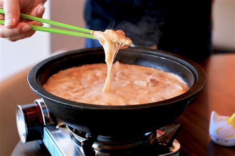 What's on the menu at Gogo Chicken Pot, an all-you-can-eat hotpot ...