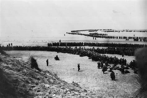 Dunkirk evacuation: Photos of 1940 rescue of Allied troops from beaches ...