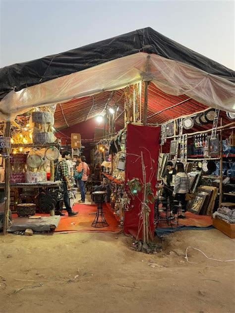 Banjara Market | Gurgaon - What to Expect | Timings | Tips - Trip Ideas by MakeMyTrip