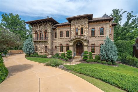 NFL Hall Of Famer Selling Atlanta Mansion - AtlantaFi.com