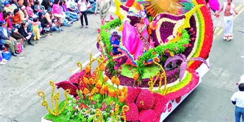 Ambato enciende hoy la Fiesta de la Fruta y de las Flores