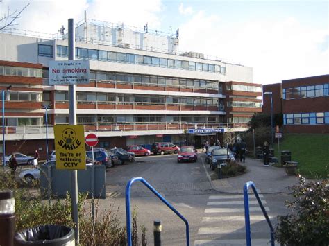 Kettering General Hospital © John Winterbottom cc-by-sa/2.0 :: Geograph Britain and Ireland