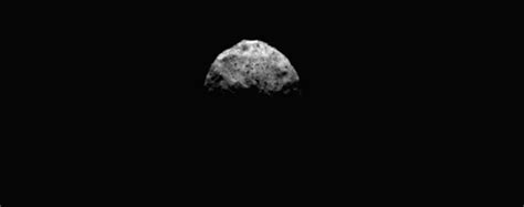 NASA's OSIRIS-REx completes last flyover of asteroid Bennu