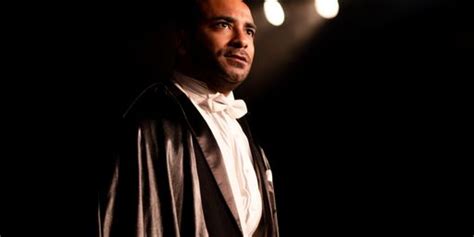 Photos: DRACULA Opens at Little Theatre Of Virginia Beach