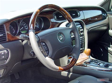 Image: 2005 Jaguar XJ 4-door Sedan XJ8 Dashboard, size: 640 x 480, type ...