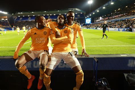 West Ham star Mohammed Kudus reacts as player copies his goal ...