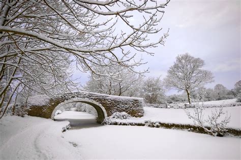 13 Villages So Pretty They Should Be on a Christmas Card | Village, Winter scenes, English village