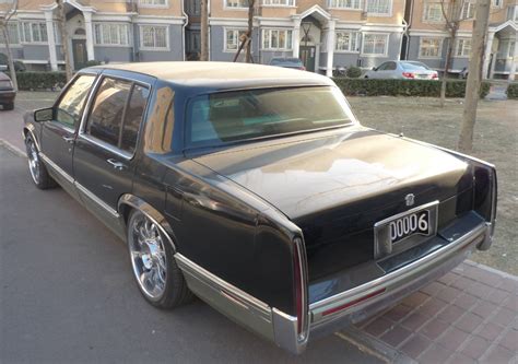 Spotted in China: sixth generation Cadillac de Ville