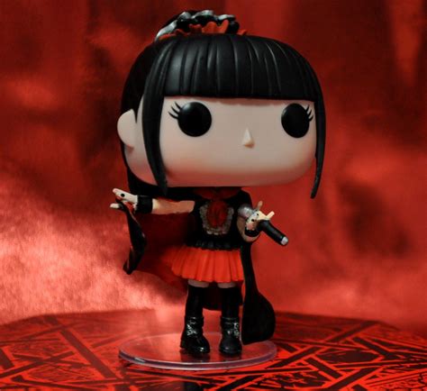 Custom Funko POP! Su-Metal Akatsuki and Megitsune! : r/BABYMETAL