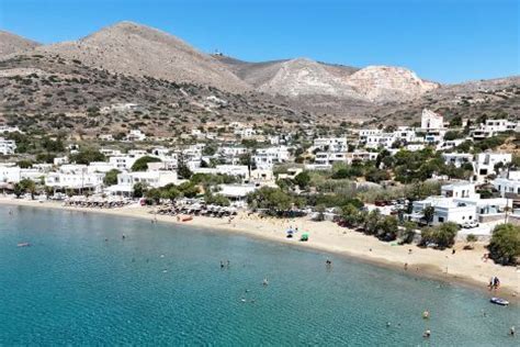 Syros Katergaki beach: Map | Greeka