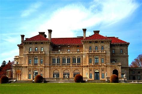 loveisspeed.......: The Breakers is a Vanderbilt mansion located on Ochre Point Avenue, Newport ...