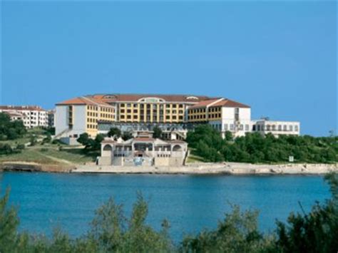 PULA CROATIA HOTELS PULA APARTMENTS PULA ACCOMMODATION PULA HOLIDAY ...