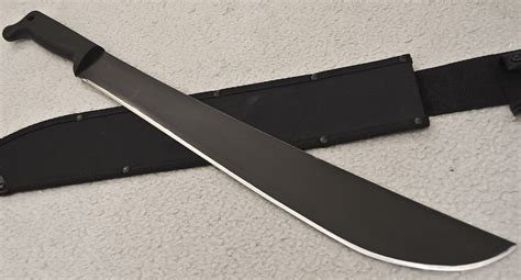 5 Best Machetes - Tool Box