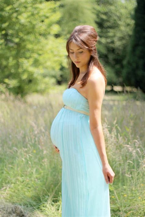 717 best Pregnant Big Belly Women images on Pinterest | Maternity gowns, Maternity photography ...