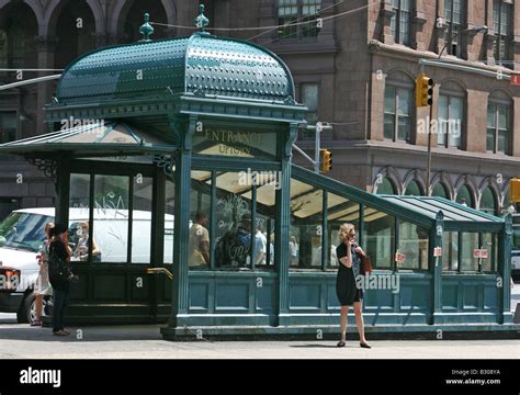 Subway Entrance, Astor Place, NYC Stock Photo - Alamy