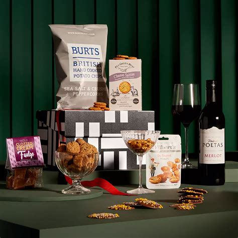 33 Best Christmas Hampers for 2022: Harrods, John Lewis & More | Glamour UK