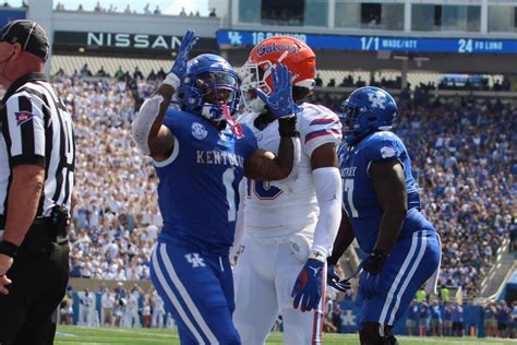 Kentucky Wildcats vs Clemson Tigers depth charts for Gator Bowl 2023 ...