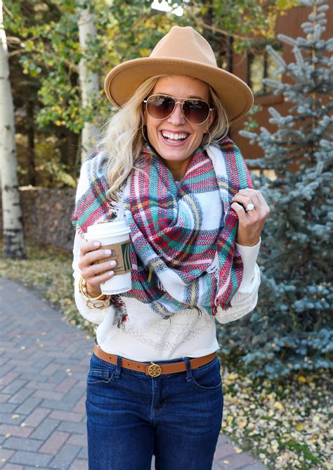 12 Thanksgiving Outfit Ideas | Affordable Holiday Styles - joyfully so