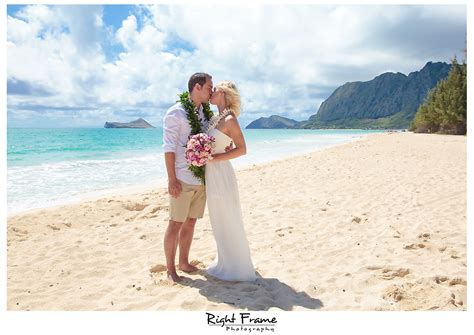 Hawaii Beach Wedding by RIGHT FRAME PHOTOGRAPHY