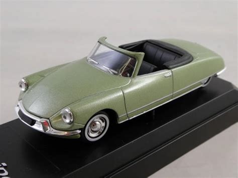 Citroen DS Cabriolet 1961 - Modellini Street Diecast