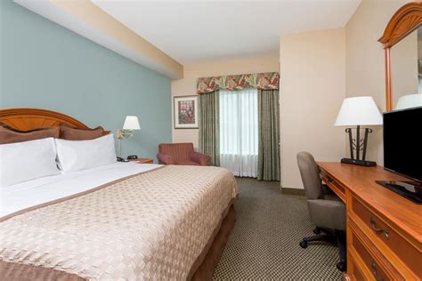 Hawthorn Suites by Wyndham Orlando Lake Buena Vista | Orlando, FL Hotels