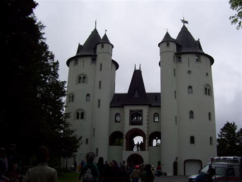 The Art of Positive Living: Castle Gwynn and the Tennessee Renaissance Festival