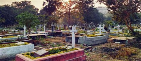 8 haunted Places In Kolkata That Will Send Shivers Down Your Spine