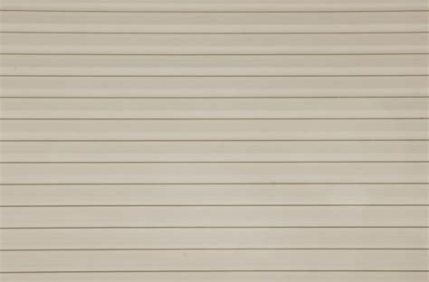 Vinyl Siding Vs. Hardie Board: Which is Better?