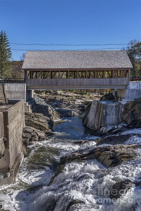 Quechee Covered Bridge Photograph by John Greim