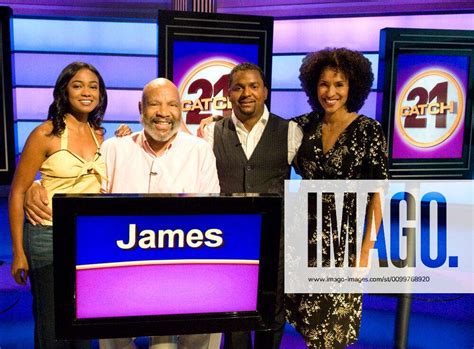 CATCH 21, (from left): contestants Tatyana Ali, James Avery, host Alfonso Ribeiro, Karyn Parsons