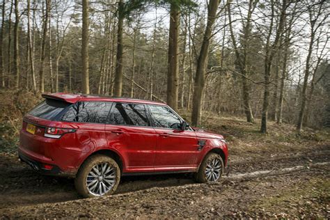 2016 Range Rover Sport SVR Review - GTspirit