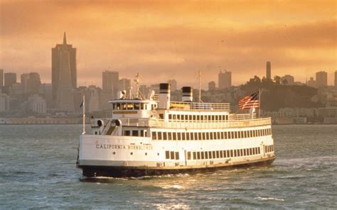 San Francisco Bay Yacht Cruise: Gourmet Dinner, Live Music and Dance