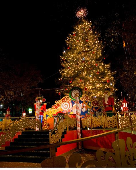 Sundance Square Christmas Tree 2 | Karen | Flickr