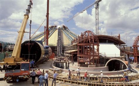 Once Upon a Date: June 1, 1995 - Space Mountain Opens at Disneyland ...