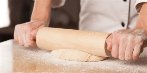 7 Best Rolling Pins for Pizza Dough 2023