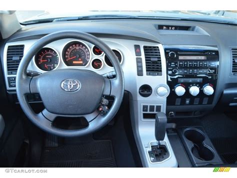 2007 Toyota Tundra SR5 TRD Double Cab Dashboard Photos | GTCarLot.com