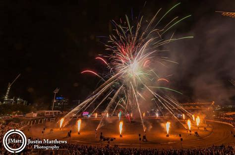 'Ekka' Royal Queensland Show 360 Display Pyrotechnics - Skylighter Fireworks