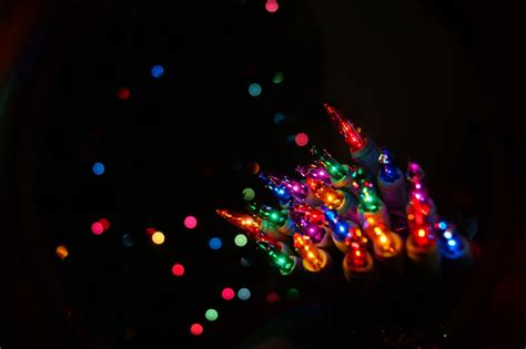 15 Smart Christmas Lights To Brighten Up Your Holidays | Robots.net