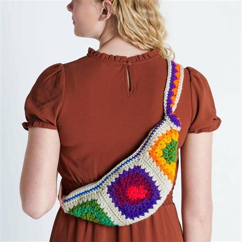 Crochet Fanny Pack Pattern (Granny Square) | AllFreeCrochet.com