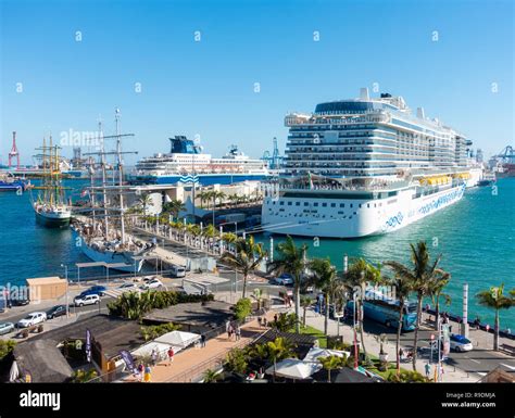 Aidanova/Aida Nova cruise ship in Las Palmas port on Gran Canaria ...