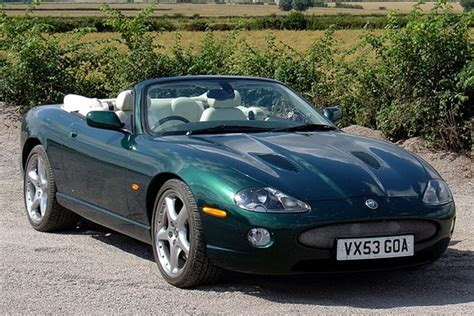 Jaguar XK8 Convertible 4.0 2d Auto specs & dimensions | Parkers