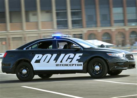 Ford Police Interceptor es el patrullero que acelera más rápido