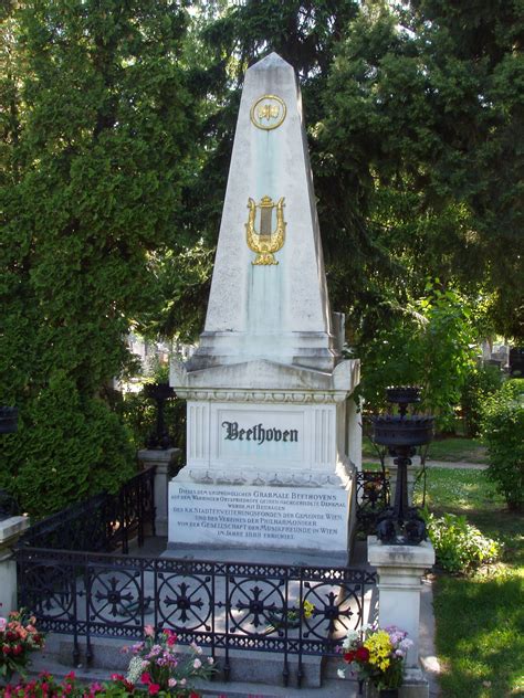 ludwig van beethoven grave - Google Images | Vienna, Beethoven, Famous ...