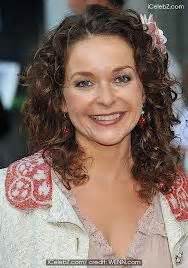 why did julia sawalha leave jonathan creek