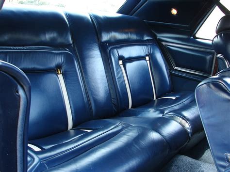 1979 Lincoln Mark V Bill Blass edition with navy leather | CLASSIC CARS TODAY ONLINE