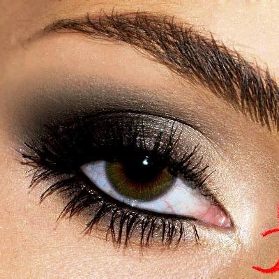 Deep Brown Smokey Eye Makeup Tutorial | AmazingMakeups.com