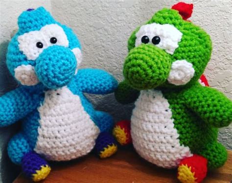 Yoshi - free crochet pattern at stringydingding | Yoshi, Yarn ...