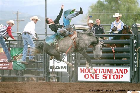 Mountain Valley Stampede PRCA Rodeo