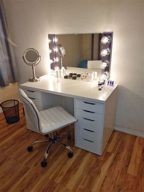 Vanity Table | Diy vanity table, Vanity, Vanity table